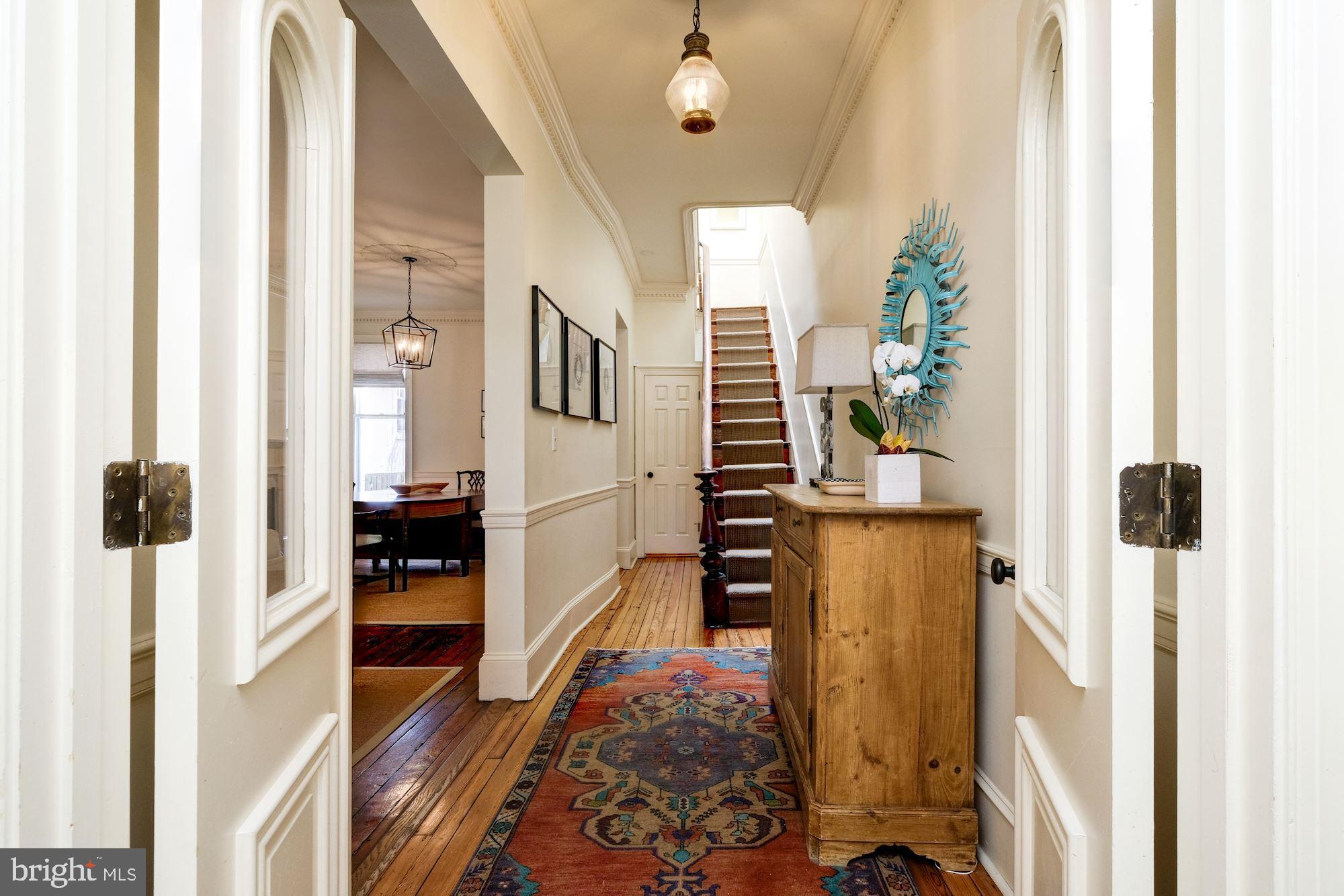 210 6th Street Southeast Washington, DC 20003 - Photo 4 of 38 Original design elements