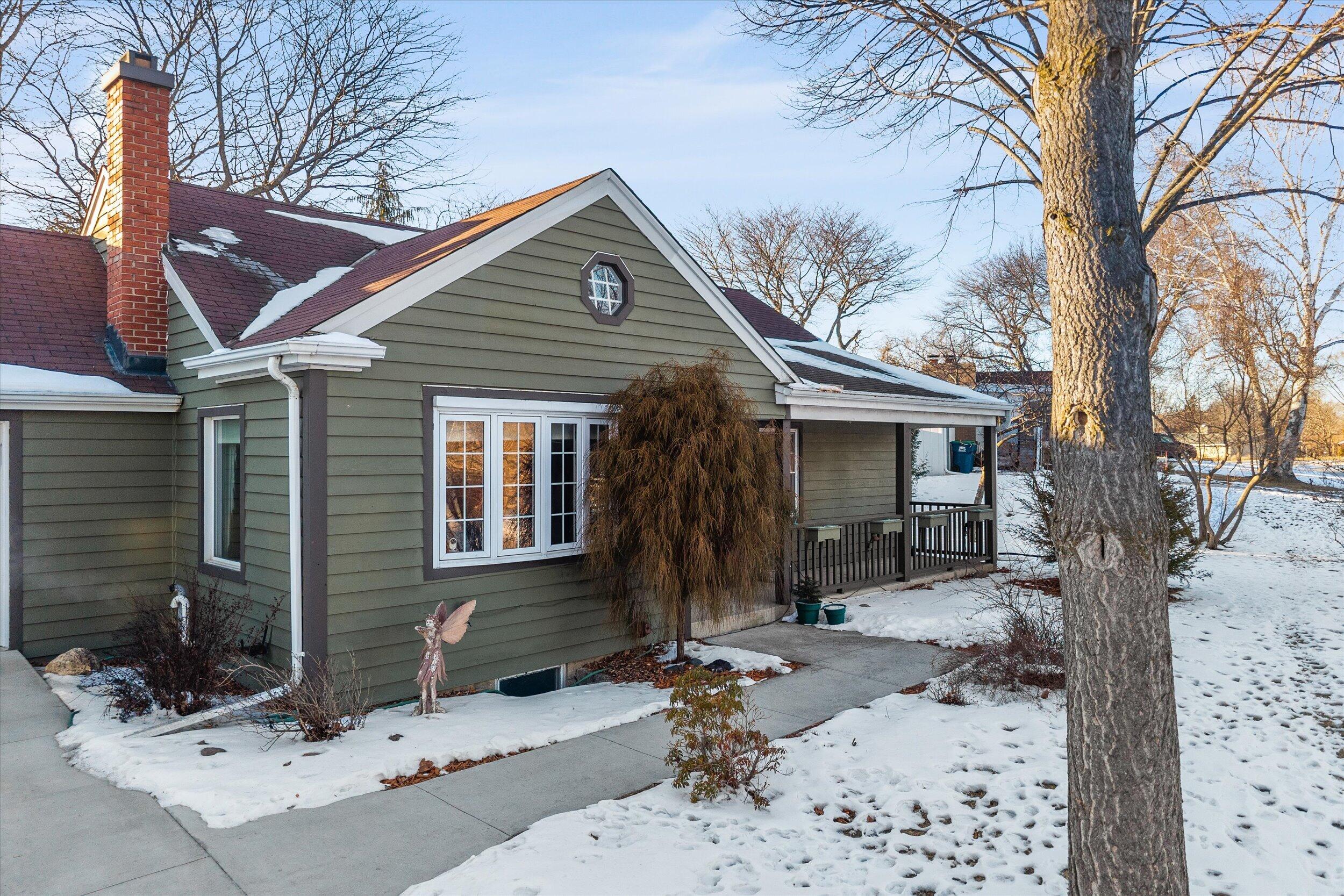 325 East Whitefish Road Port Washington, WI 53074 - Photo 31 of 44 31-Front of Property