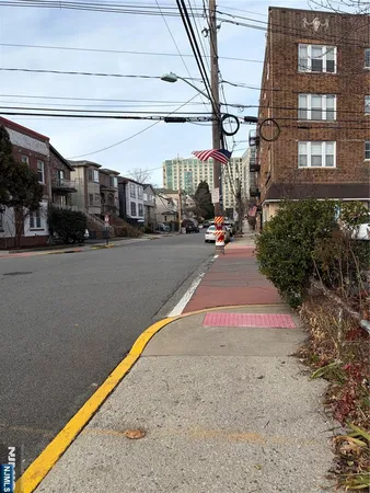 $2,200 | 253 Grant Avenue, Cliffside Park, NJ 07010