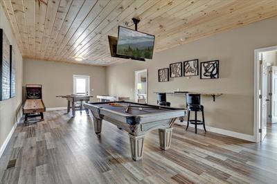 833 Village Loop Road Gatlinburg, TN 37738 - Photo 17 of 24 Full game room