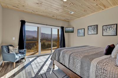 833 Village Loop Road Gatlinburg, TN 37738 - Photo 8 of 24 Bedroom 1 Master