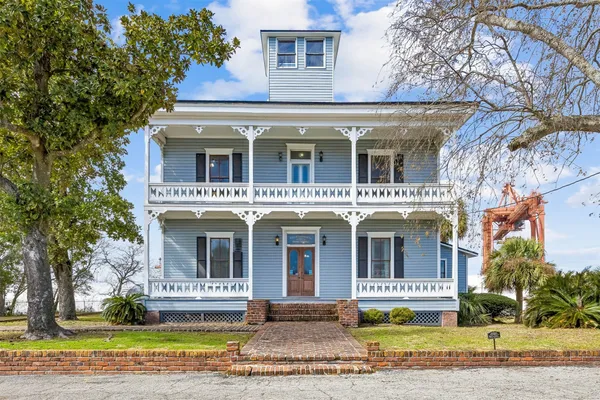 $975,000 | 501 North 3rd Street, Fernandina Beach, FL 32034