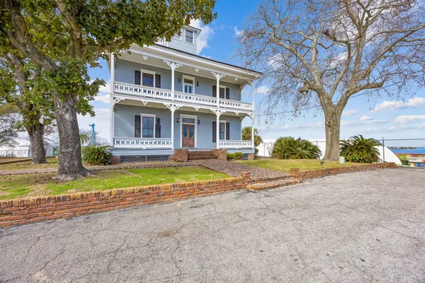 $975,000 | 501 North 3rd Street, Fernandina Beach, FL 32034