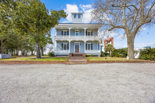 $975,000 | 501 North 3rd Street, Fernandina Beach, FL 32034