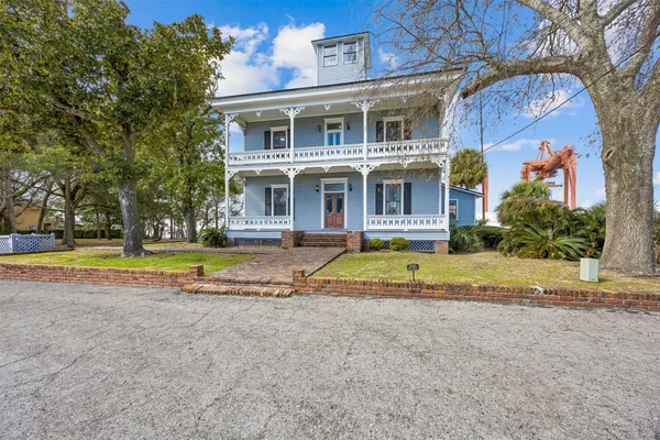 $975,000 | 501 North 3rd Street, Fernandina Beach, FL 32034