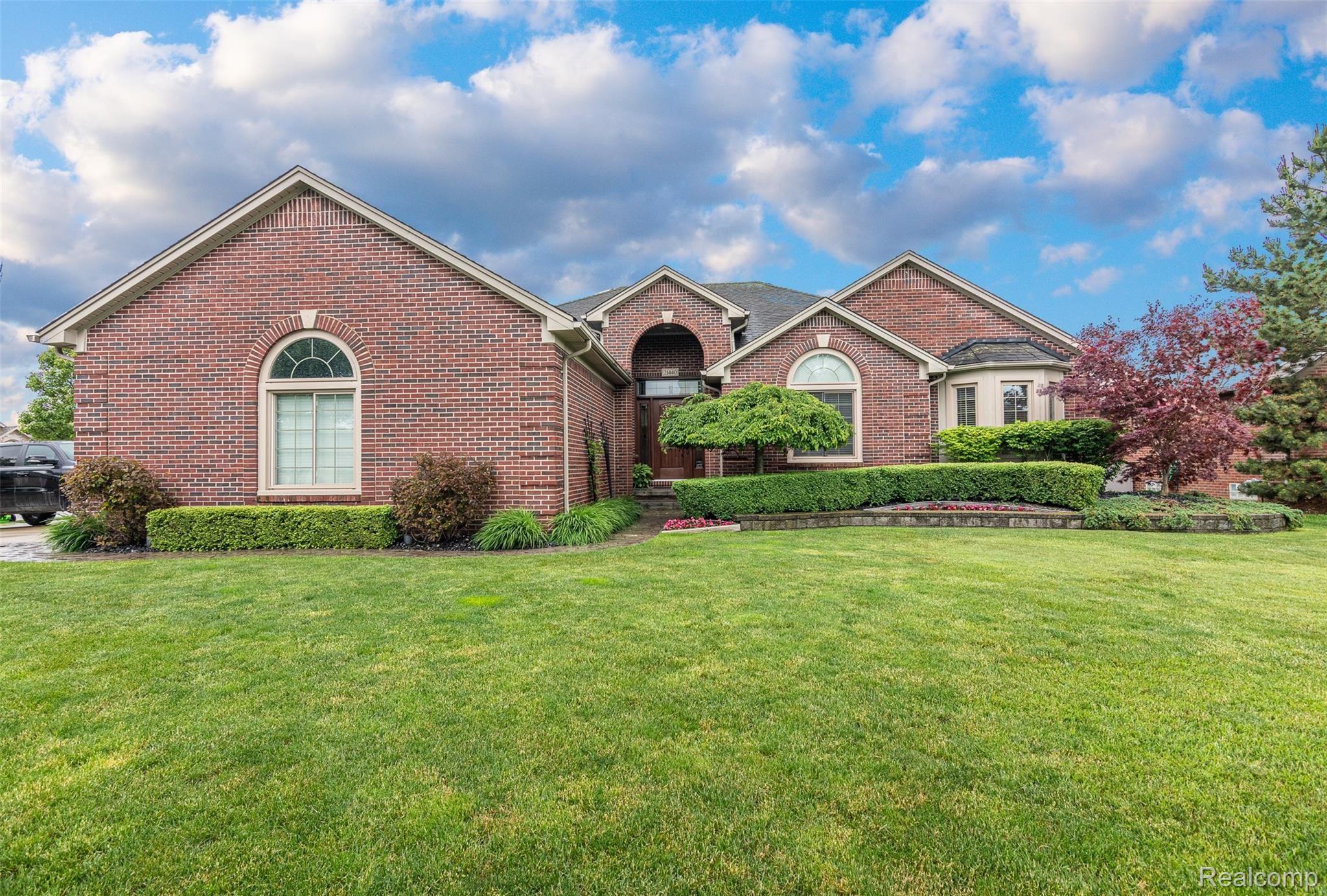 21440 Rome Drive Macomb, MI 48044 - Photo 10 of 62 21440 Rome Dr-11.jpg