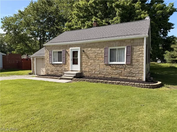 $149,900 | 8233 Edgewood Road, Mentor, OH 44060