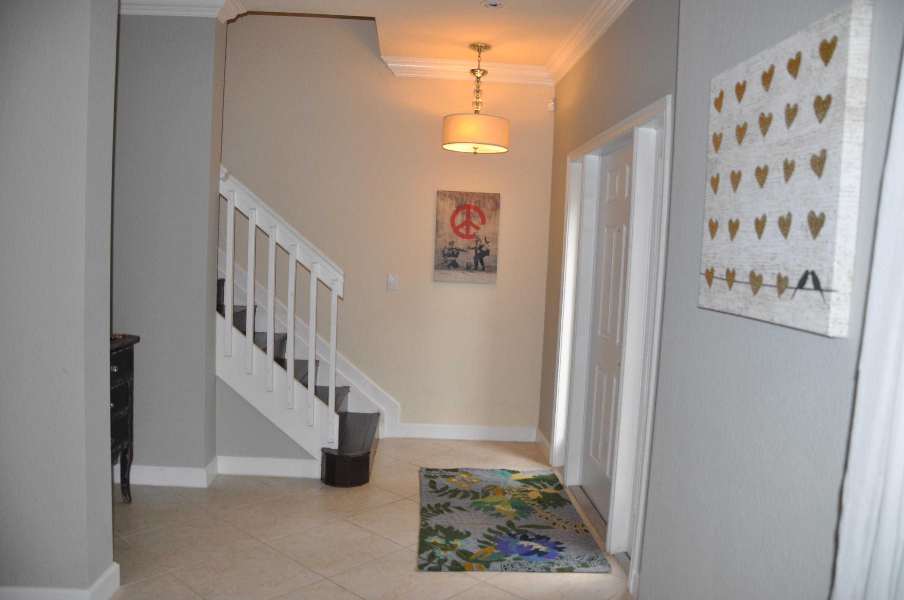 44 Northwest 7th Street Boca Raton, FL 33432 - Photo 6 of 24 Foyer