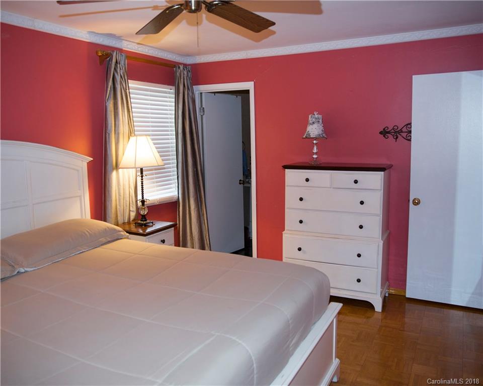 1422 Thermal Road Charlotte, NC 28212 - Photo 12 of 24 Gallery Image 12