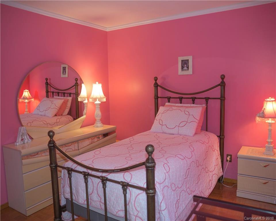 1422 Thermal Road Charlotte, NC 28212 - Photo 15 of 24 Gallery Image 15