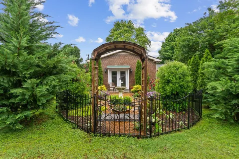 $835,000 | 101 Fairmont Drive, Franklin, TN 37064