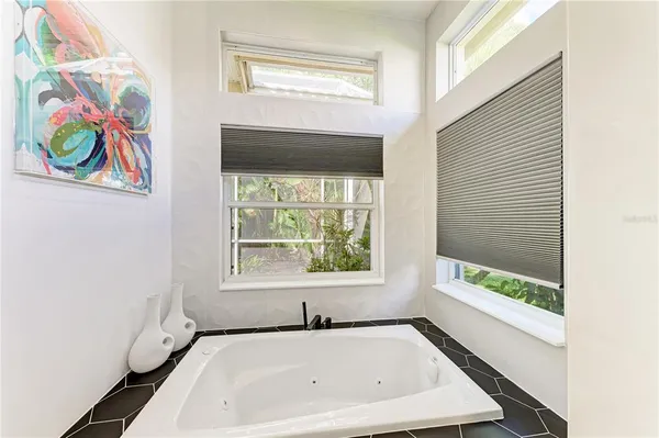 $599,000 | 6622 Oakbrooke Circle, Bradenton, FL 34202