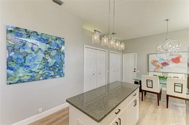 $599,000 | 6622 Oakbrooke Circle, Bradenton, FL 34202