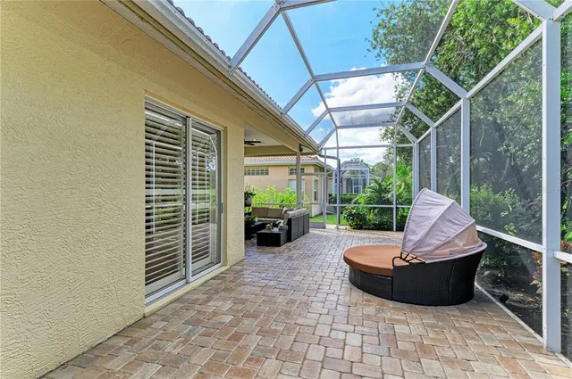 $599,000 | 6622 Oakbrooke Circle, Bradenton, FL 34202