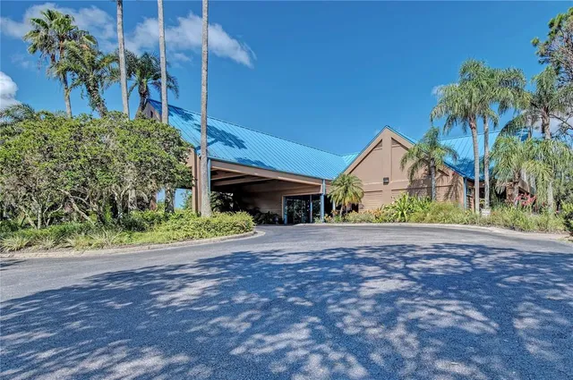 $599,000 | 6622 Oakbrooke Circle, Bradenton, FL 34202