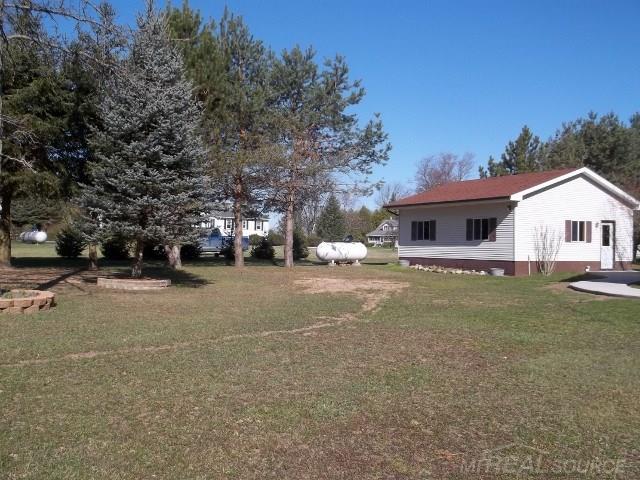 4288 Mortimer Line Road Croswell, MI 48422 - Photo 47 of 49 31285259-47.JPG