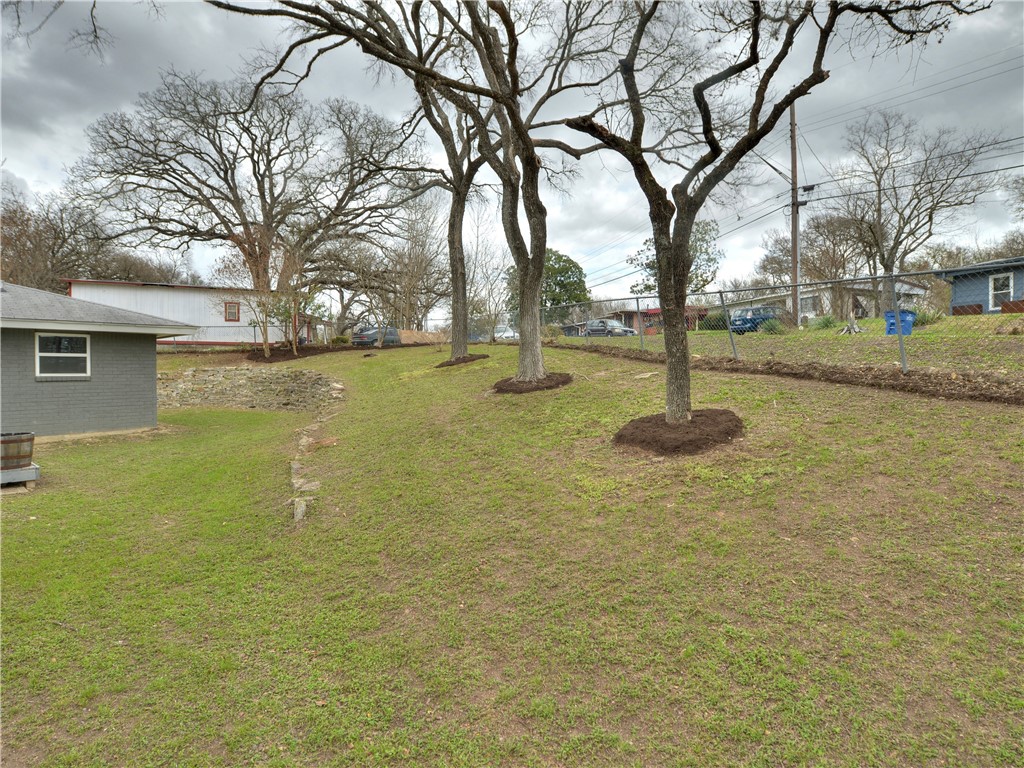 1601 Elmira Road Austin, TX 78721 - Photo 29 of 30 Gallery Image 29