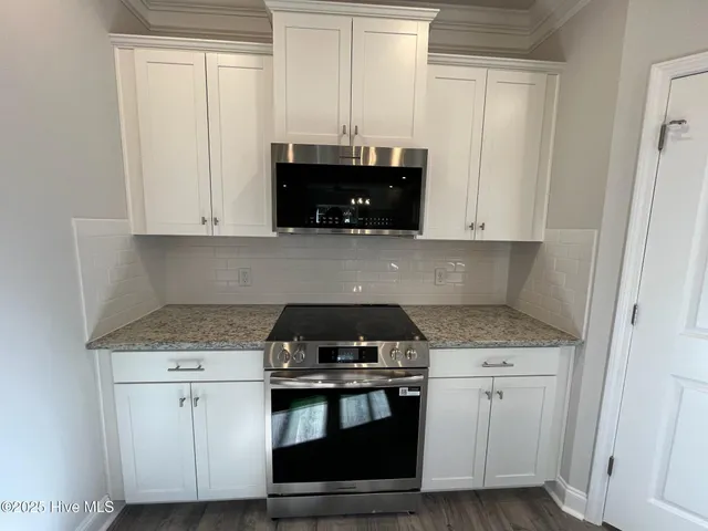 $460,900 | 1221 Mandevilla Drive Southeast, Bolivia, NC 28422