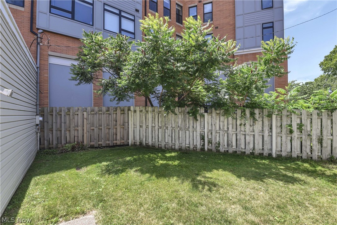 2807 Clinton Avenue Cleveland, OH 44113 - Photo 29 of 35 Gallery Image 29