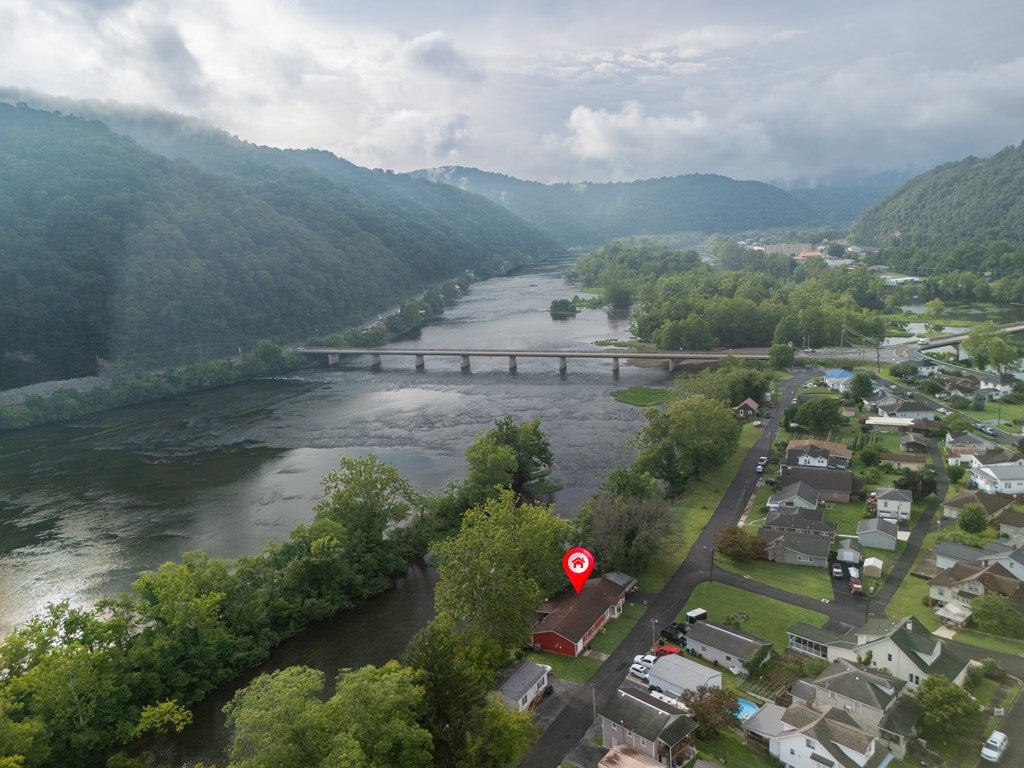 202 Riverside Drive Hinton, WV 25951 - Photo 34 of 40 Gallery Image 34