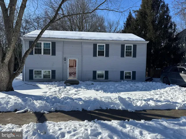 $379,000 | 30 Julie Lane, Newark, DE 19711