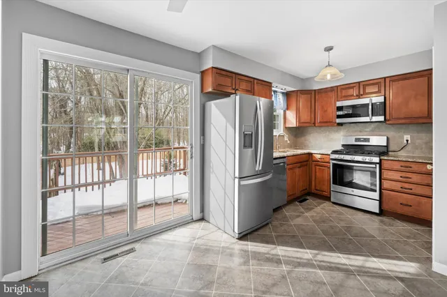 $379,000 | 30 Julie Lane, Newark, DE 19711