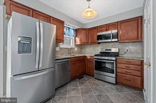 $379,000 | 30 Julie Lane, Newark, DE 19711