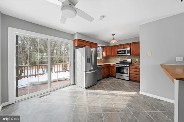 $379,000 | 30 Julie Lane, Newark, DE 19711