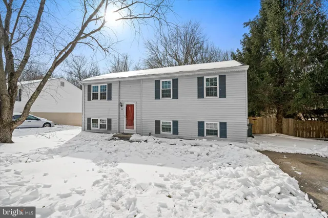 $379,000 | 30 Julie Lane, Newark, DE 19711