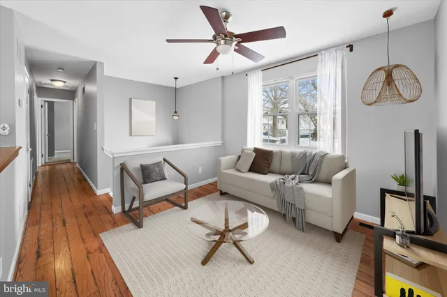 $379,000 | 30 Julie Lane, Newark, DE 19711