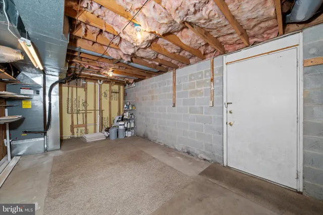 $379,000 | 30 Julie Lane, Newark, DE 19711