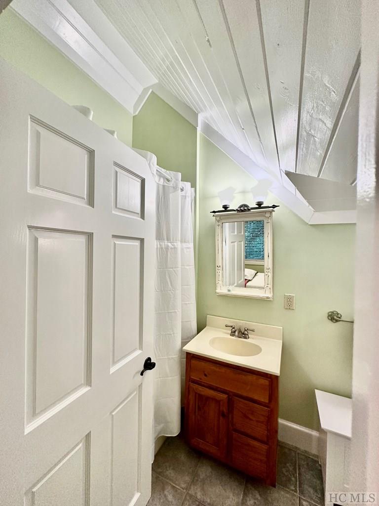 428 Deer Run Road Sapphire, NC 28774 - Photo 33 of 59 Gallery Image 33