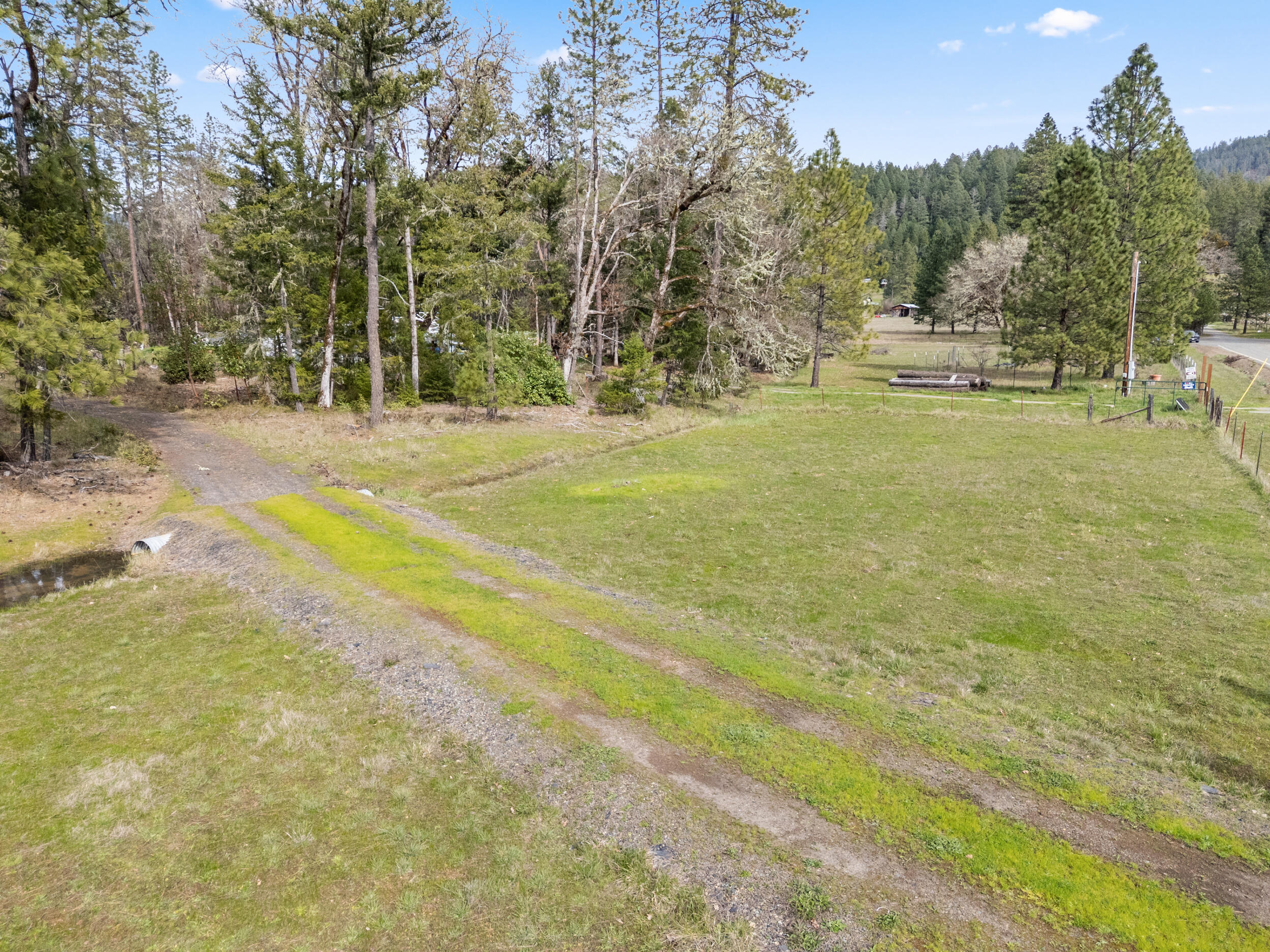 522 Jackadel Lane Cave Junction, OR 97523 - Photo 3 of 22 522 jackadel ln, cave junction, or 97523