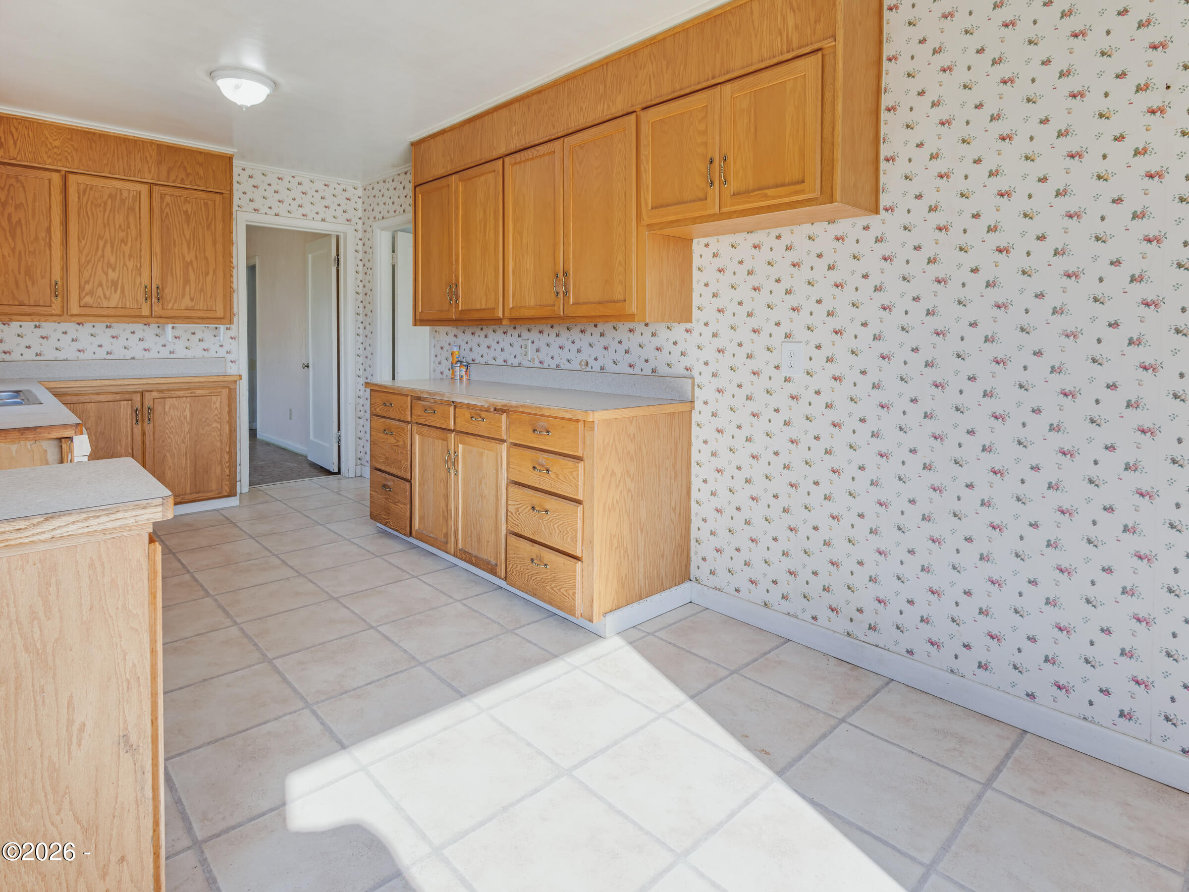 1208 Southwest Division Street Waldport, OR 97394 - Photo 18 of 45 Kitchen