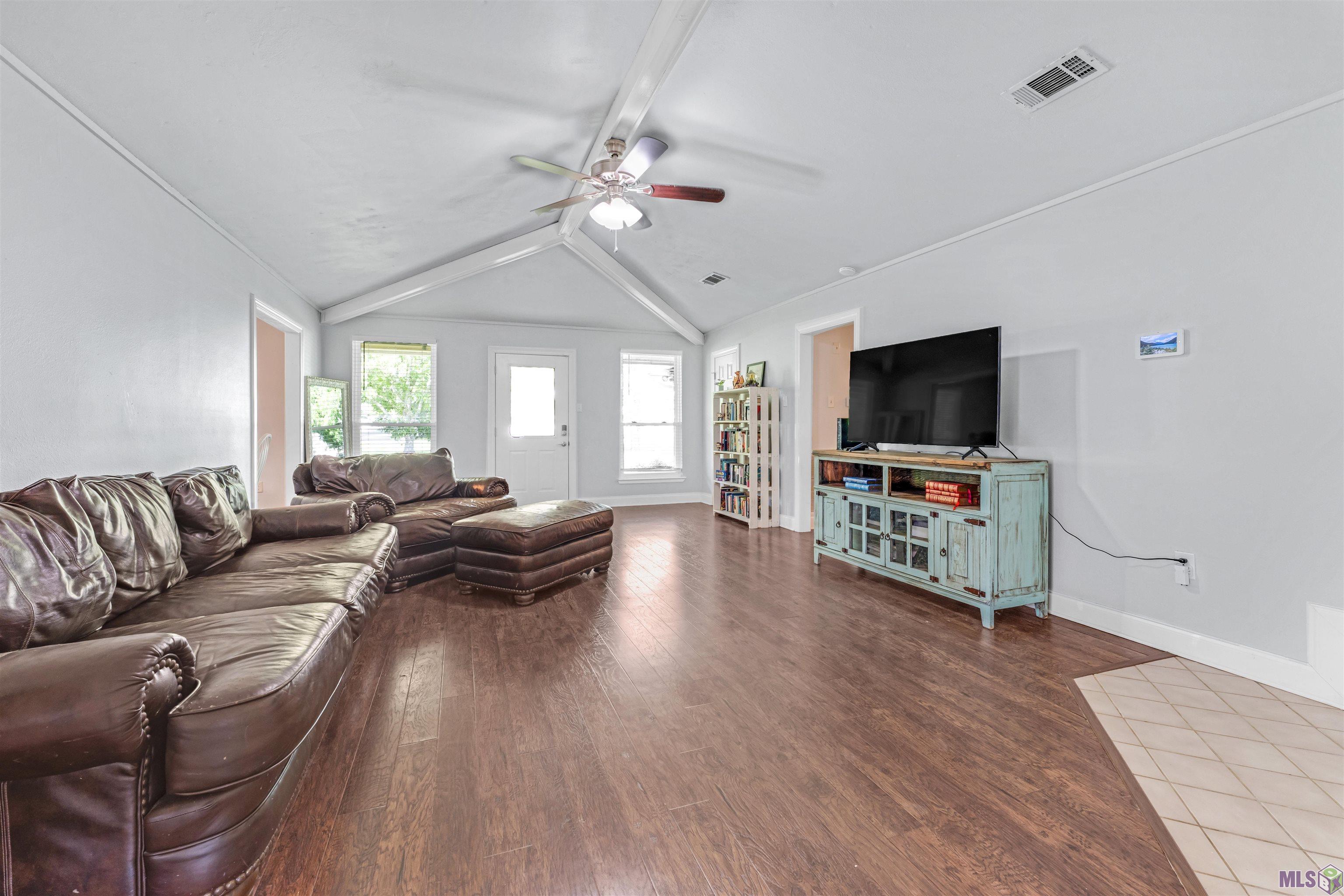 42194 Jamie Road Prairieville, LA 70769 - Photo 3 of 30 Gallery Image 3