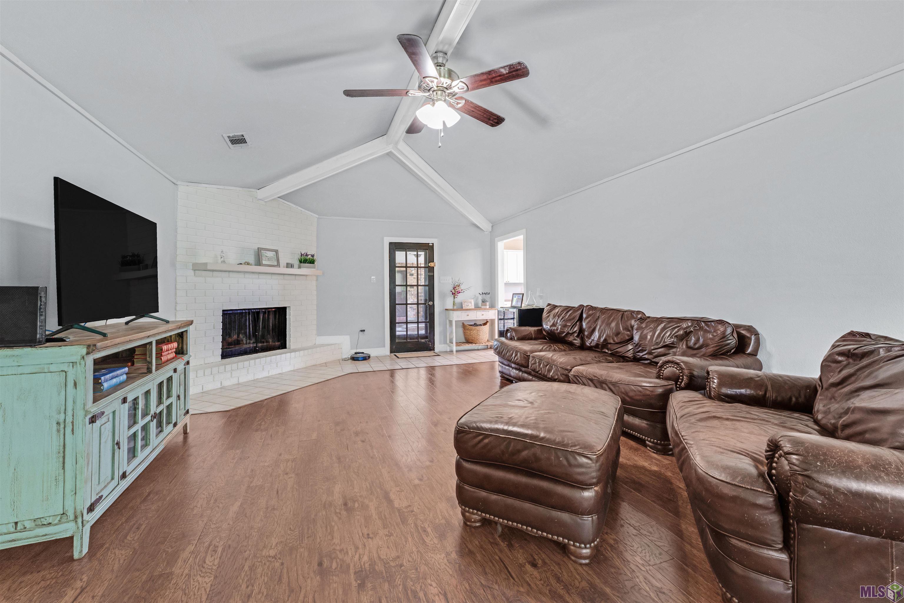 42194 Jamie Road Prairieville, LA 70769 - Photo 4 of 30 Gallery Image 4