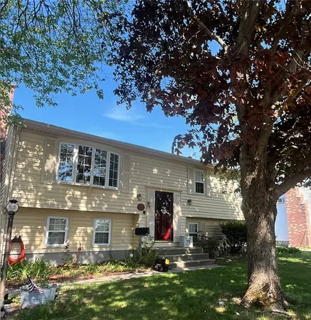 $420,000 | 191 Claypool Drive, Warwick, RI 02886