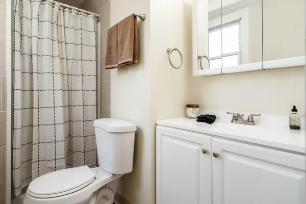 $185,000 | 405 South 1st Street, Rockford, IL 61104
