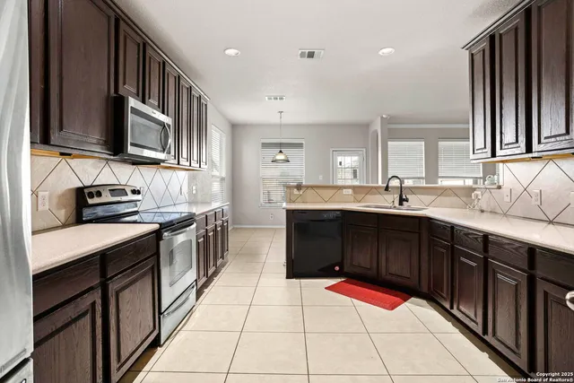 $2,400 | 1026 Orchid Grove, San Antonio, TX 78245