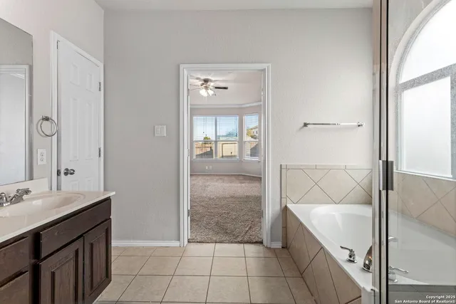 $2,400 | 1026 Orchid Grove, San Antonio, TX 78245