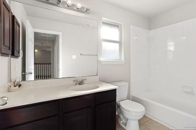 $2,400 | 1026 Orchid Grove, San Antonio, TX 78245