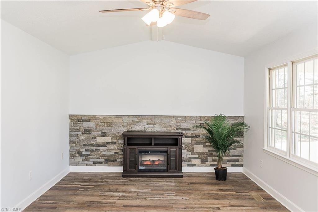 1046 Reedy Creek Road Lexington, NC 27295 - Photo 7 of 23 Gallery Image 7