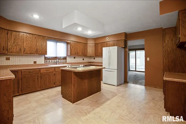 $230,000 | 2523 Gaylord Avenue, Springfield, IL 62704