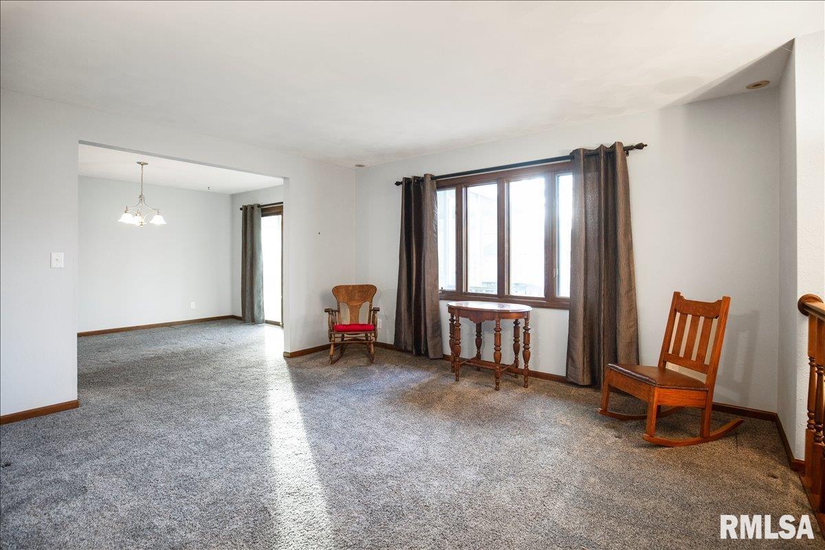 2523 Gaylord Avenue Springfield, IL 62704 - Photo 8 of 29