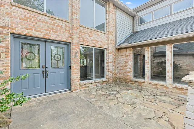 a view of a brick building