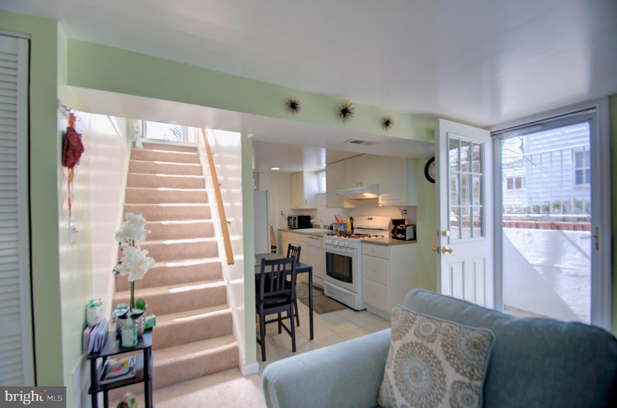2816 Munson Street Silver Spring, MD 20902 - Photo 32 of 46 Stairs to main level