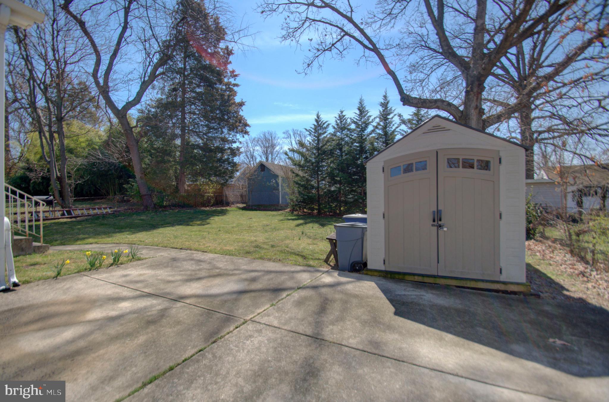 2816 Munson Street Silver Spring, MD 20902 - Photo 4 of 46 Storage shed