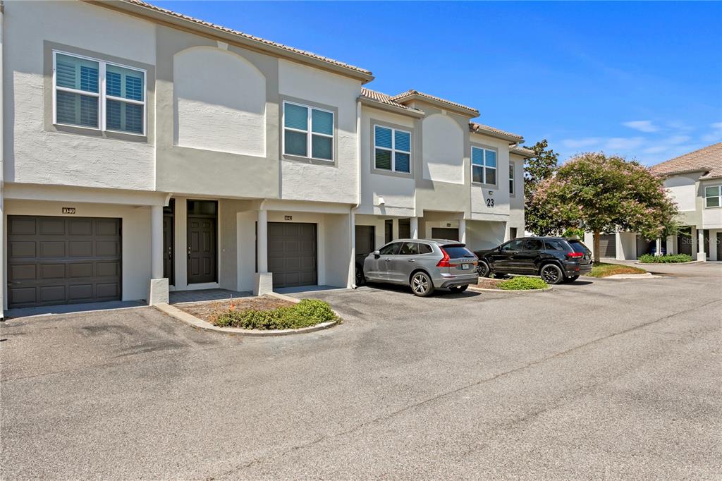 1040 Normandy Trace Road Tampa, FL 33602 - Photo 2 of 37