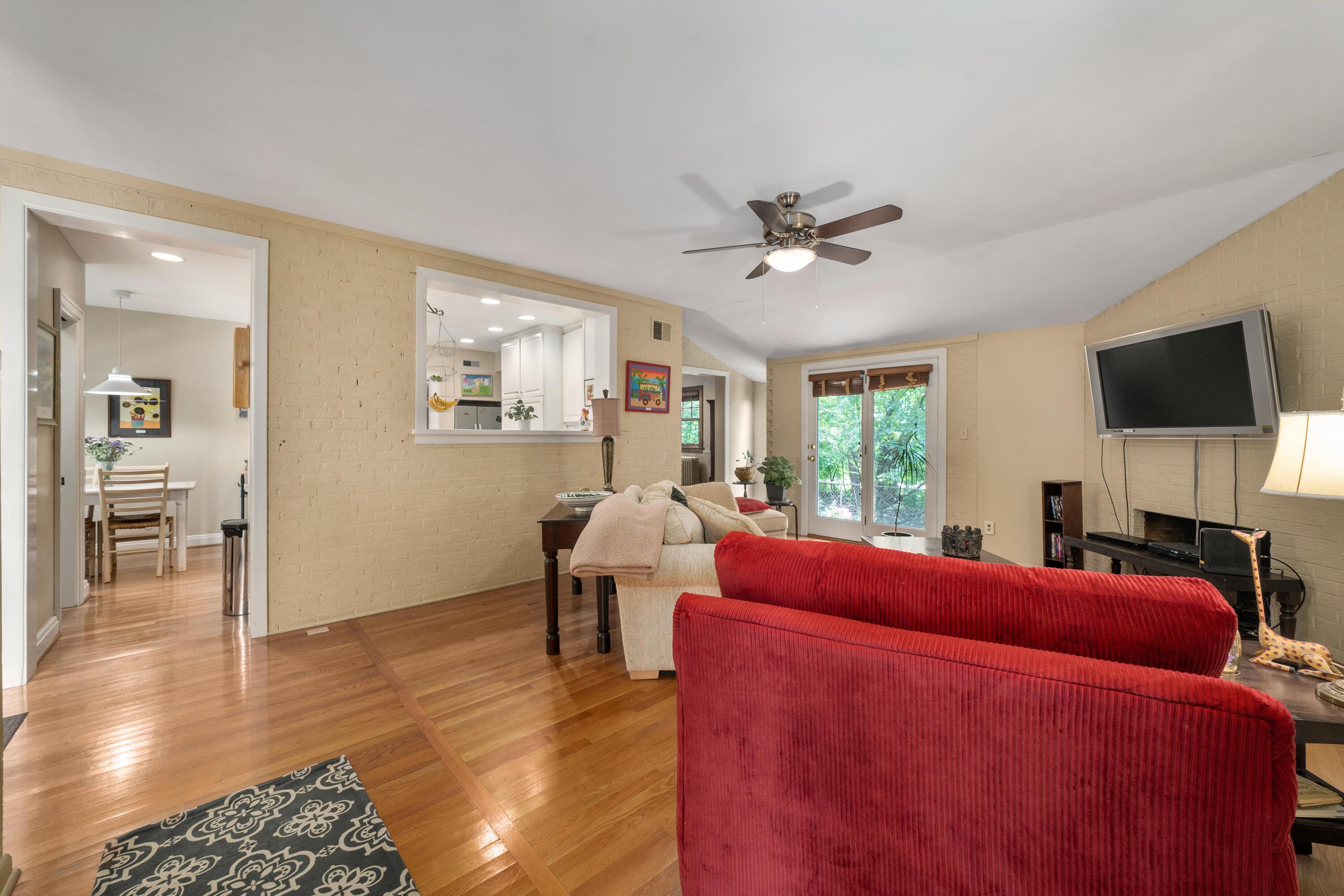 89 North Cassingham Road Bexley, OH 43209 - Photo 31 of 68 DSC01499