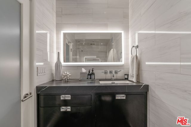 $3,995,000 | 133 Ocean Park Boulevard, Santa Monica, CA 90405